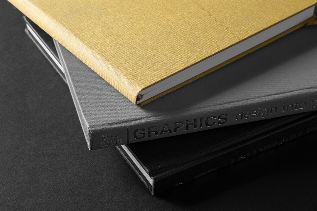 Какие материалы лучше использовать для скрапбукинга: сравнение и рекомендации